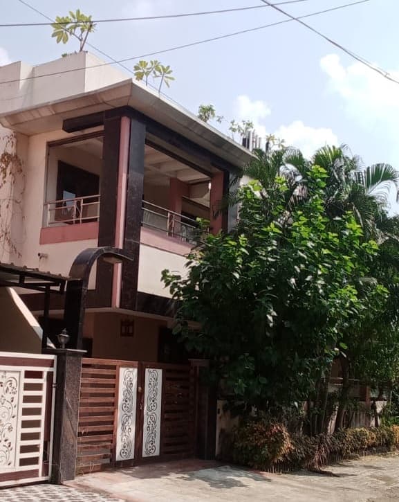 Property Photos 6