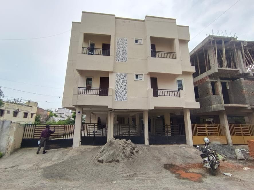 Property Photos 22