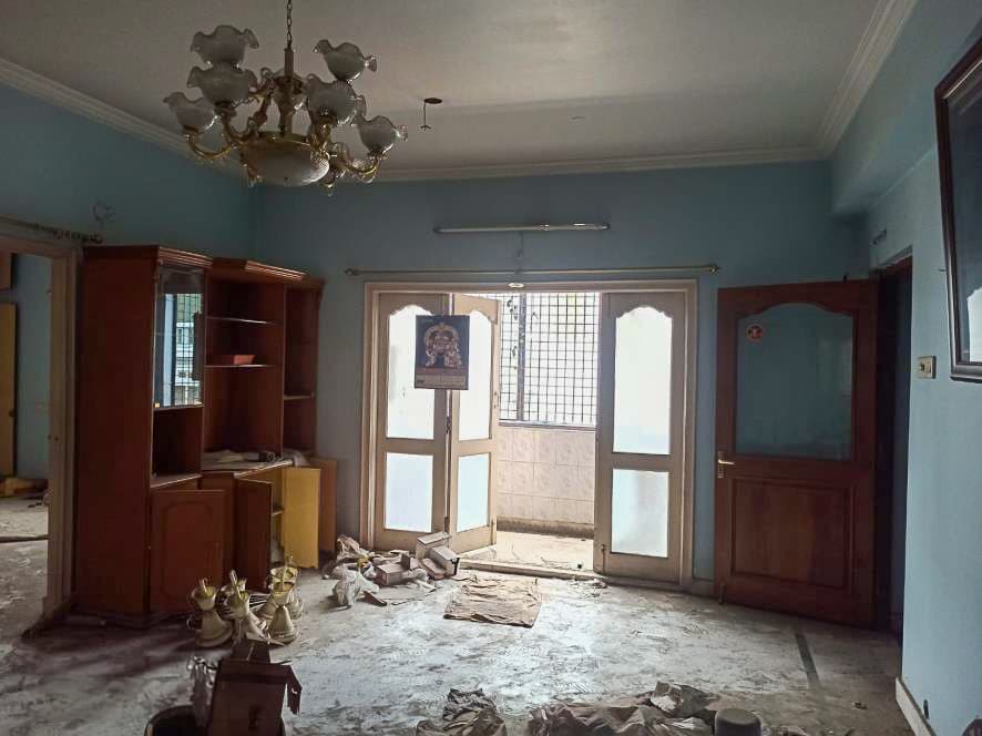 Property Photos 8