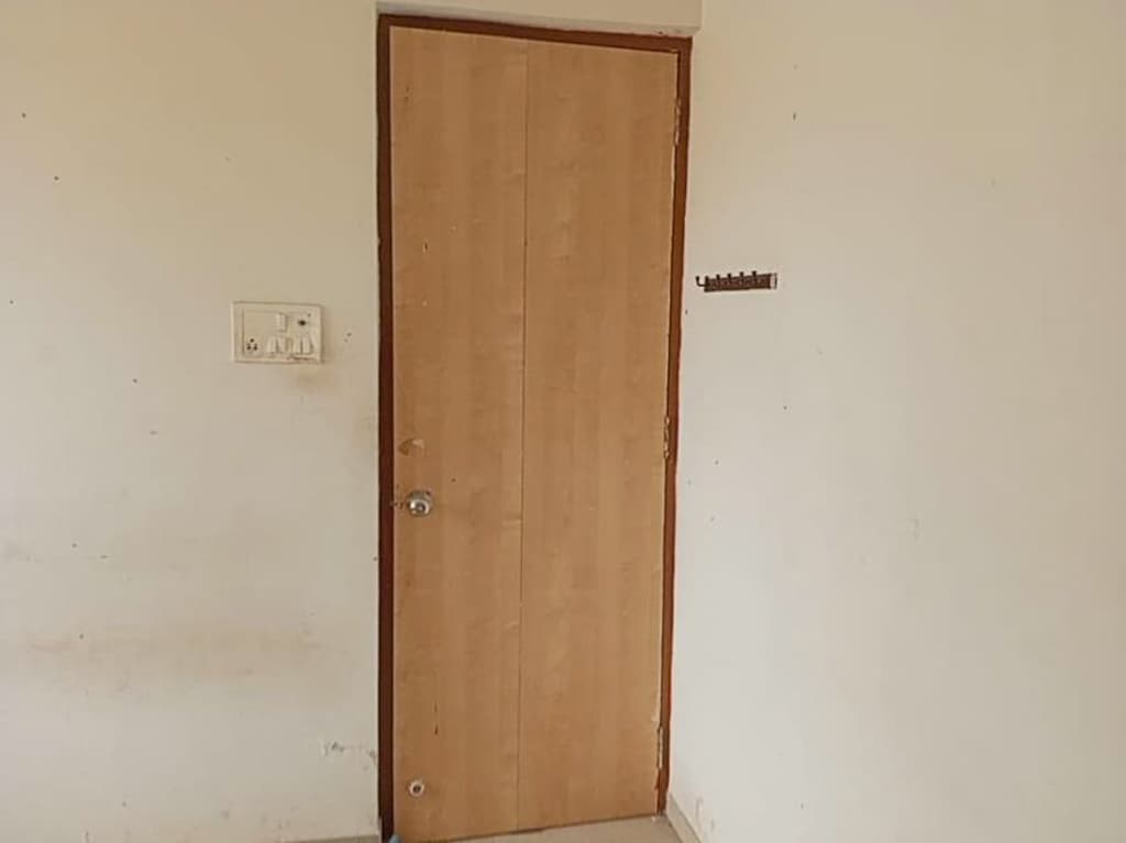 Property Photos 28