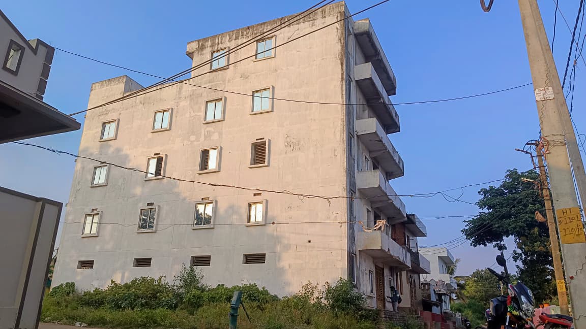 Property Photos 6