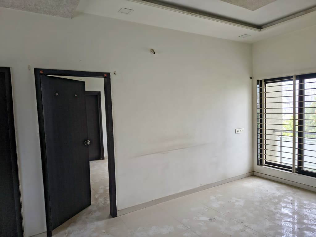 Property Photos 17