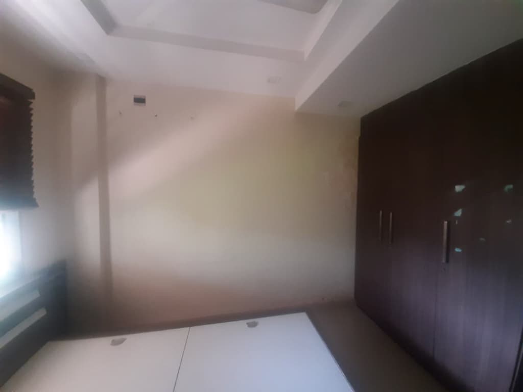 Property Photos 6