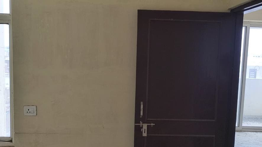 Property Photos 11