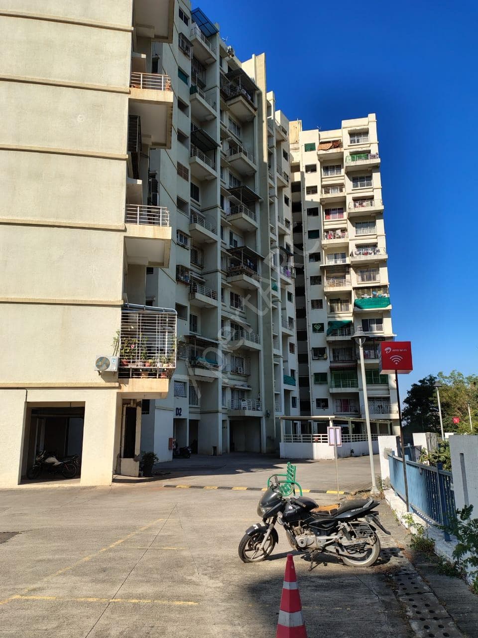 Property Photos 6