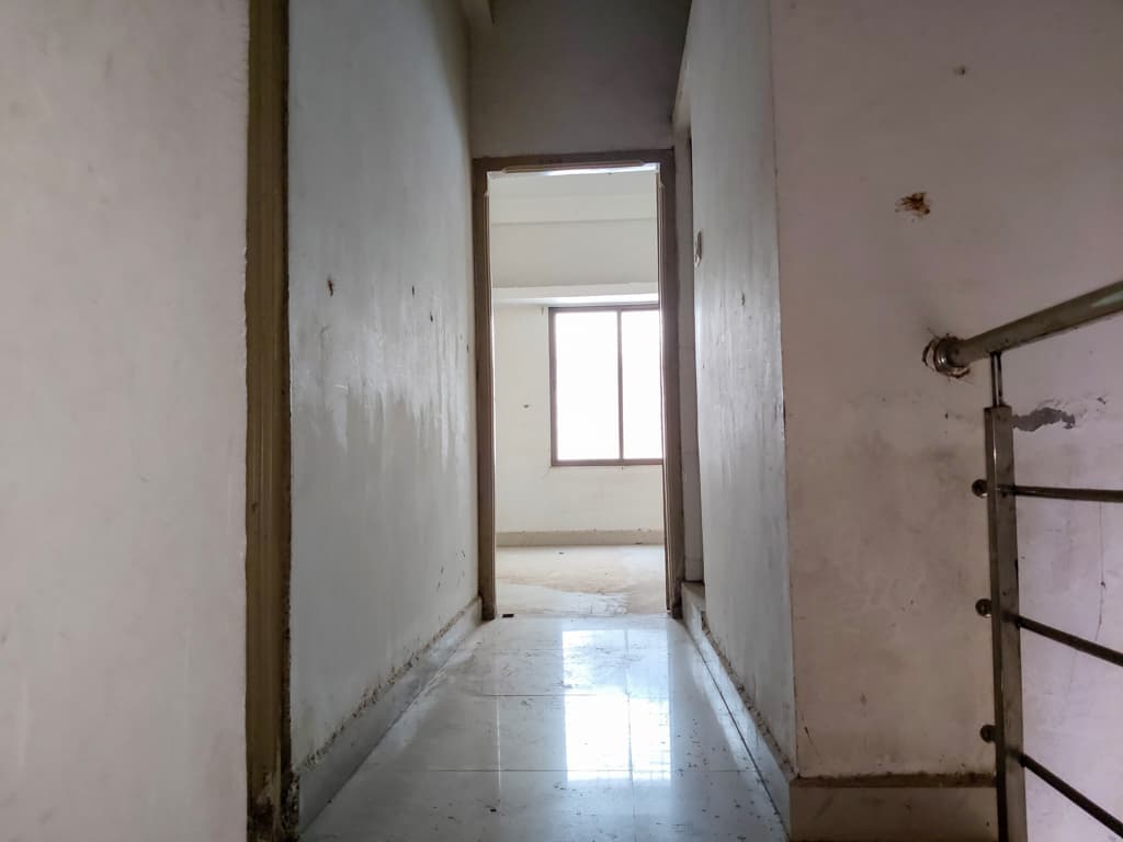Property Photos 8