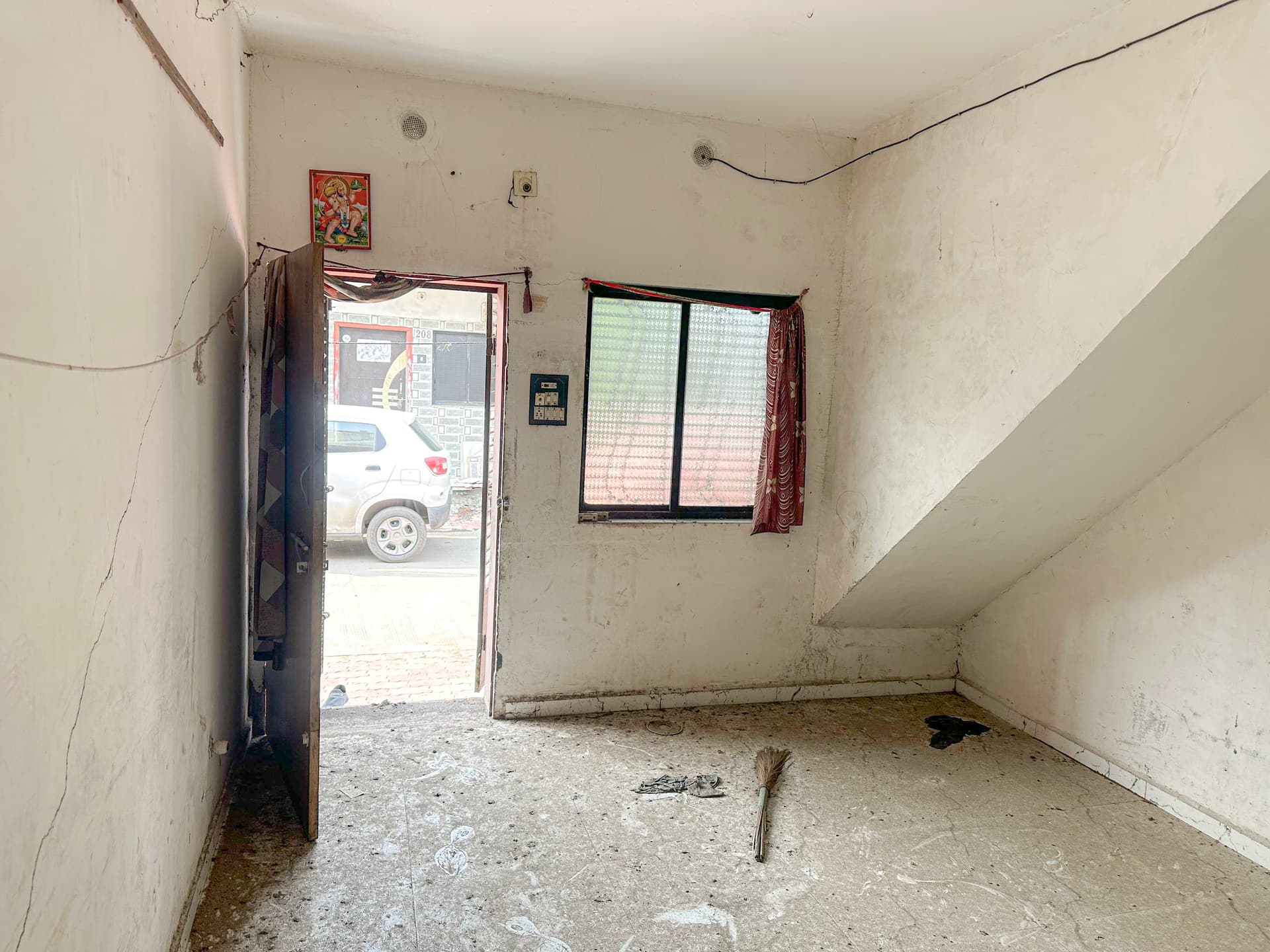 Property Photos 9