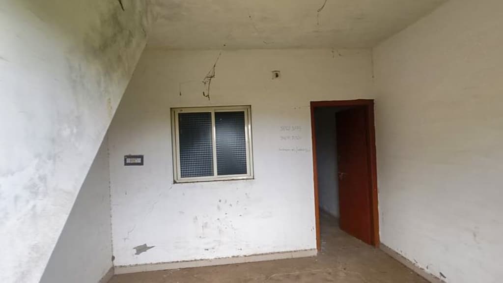 Property Photos 8