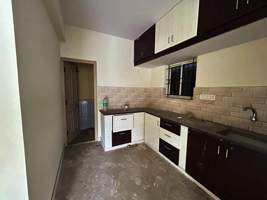Property Photos 7