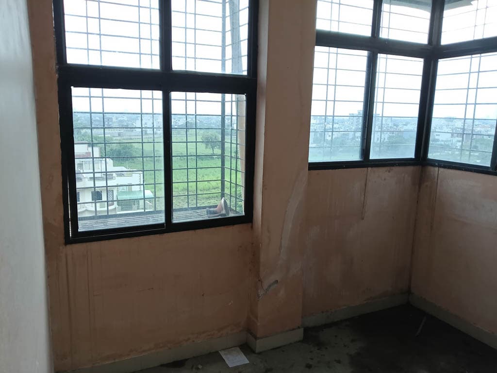 Property Photos 9