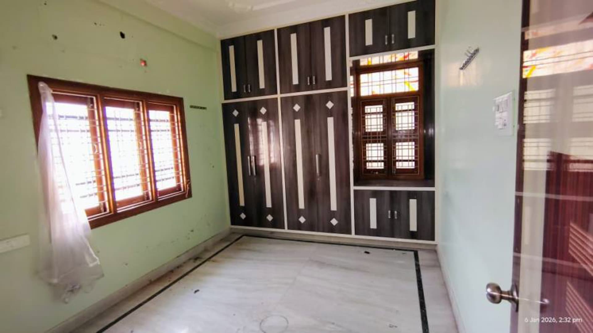 Property Photos 14