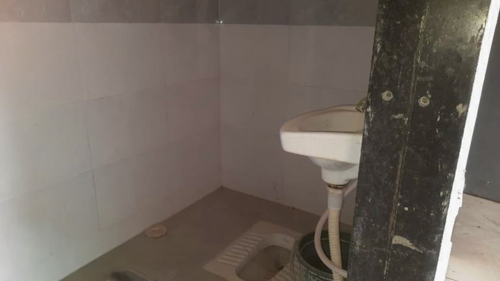 Property Photos 16