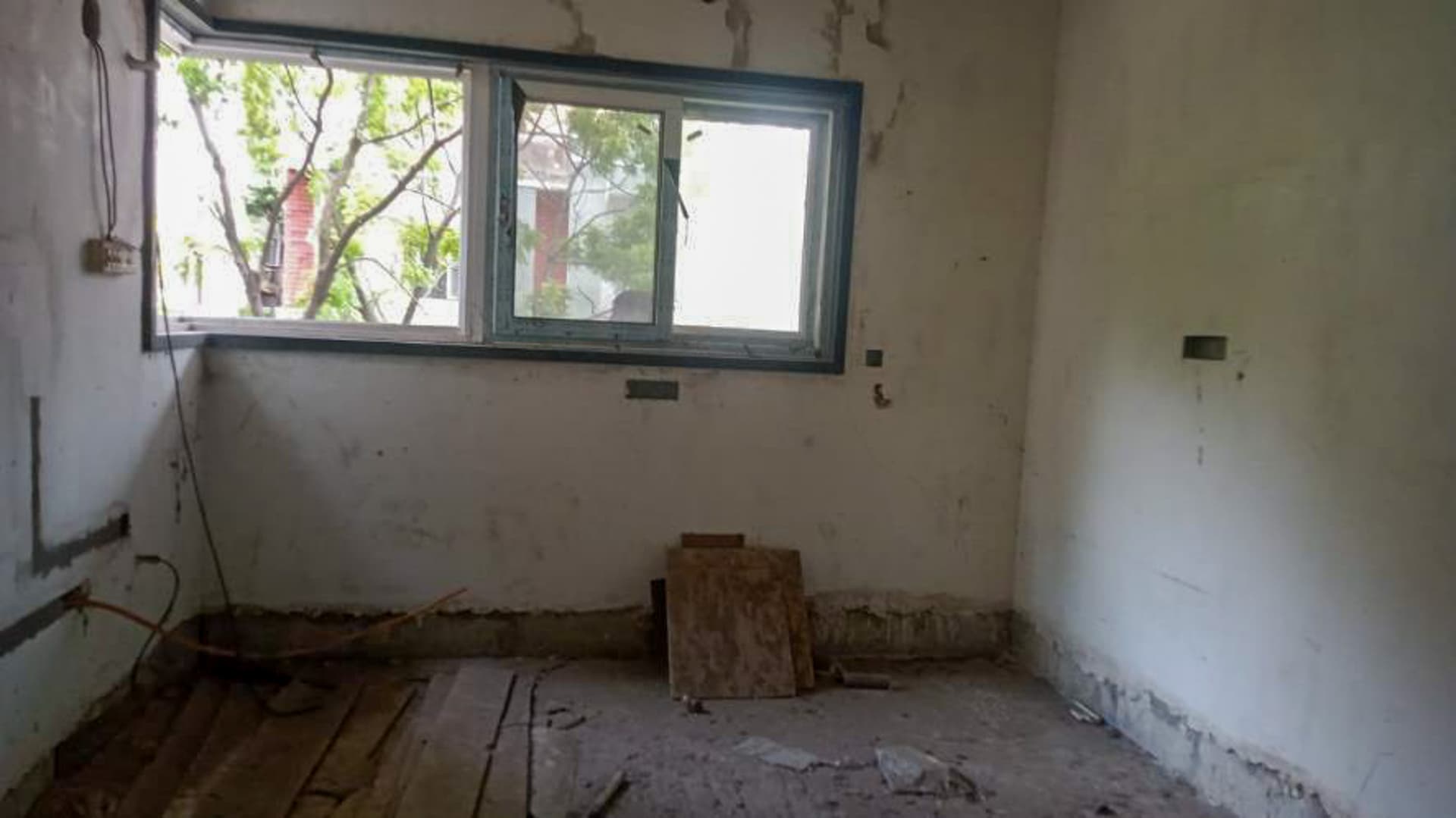 Property Photos 11