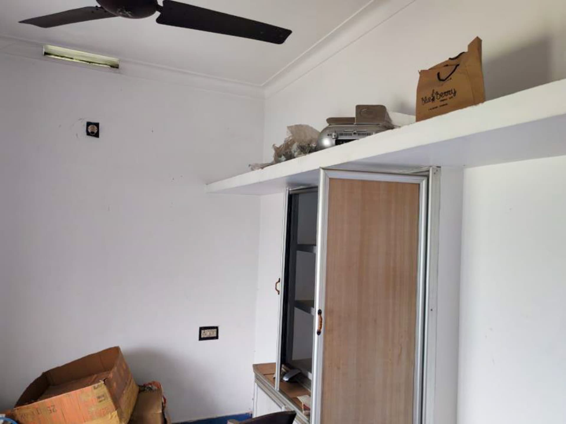 Property Photos 7