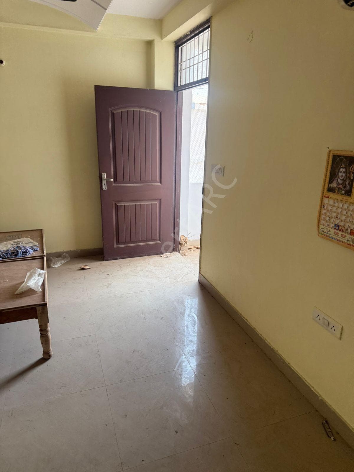 Property Photos 5