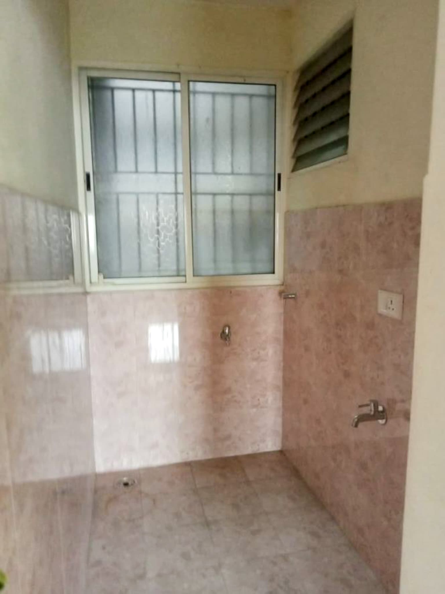 Property Photos 7