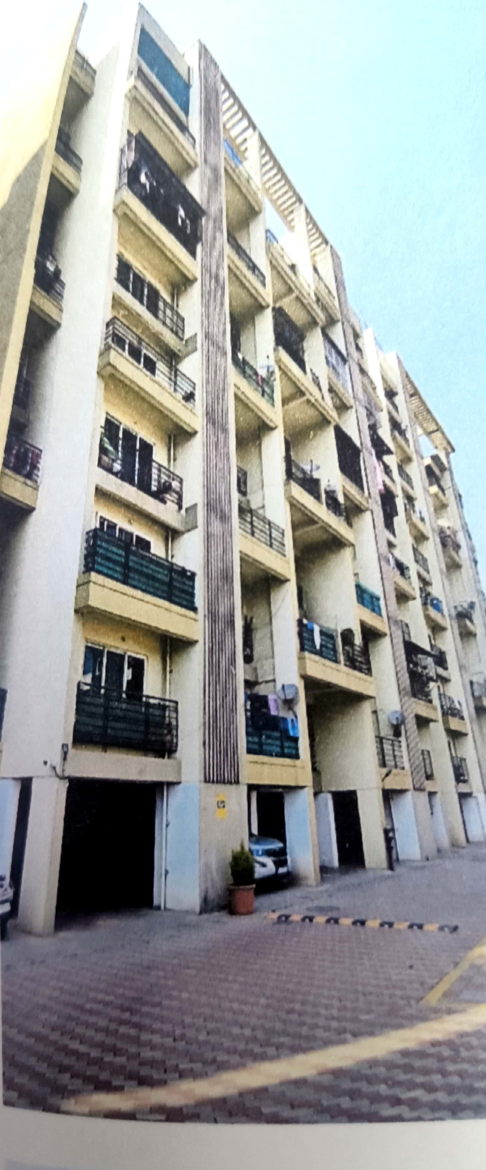 Property Photos 8