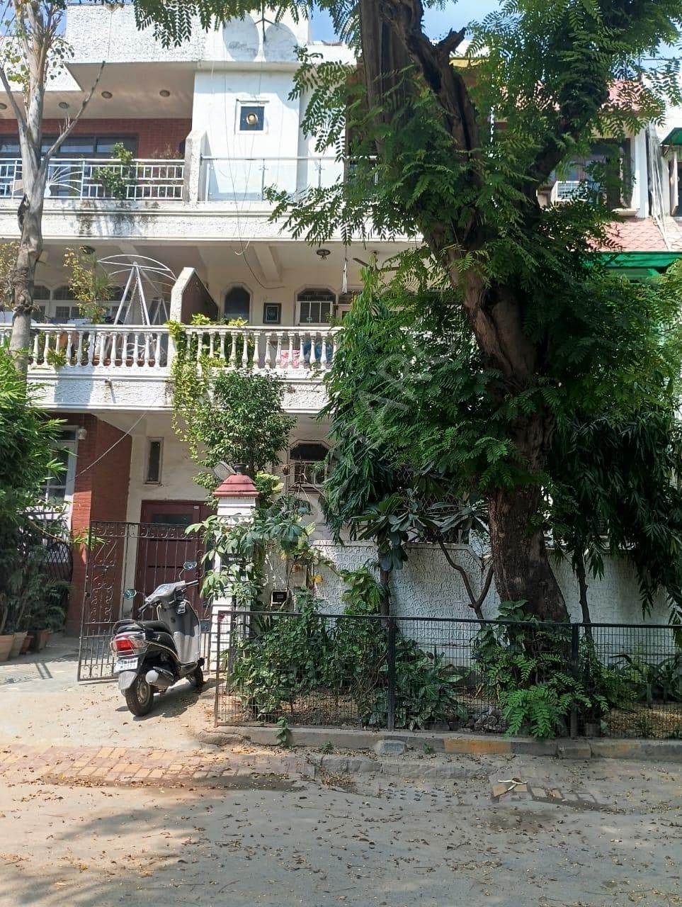 Property Photos 9
