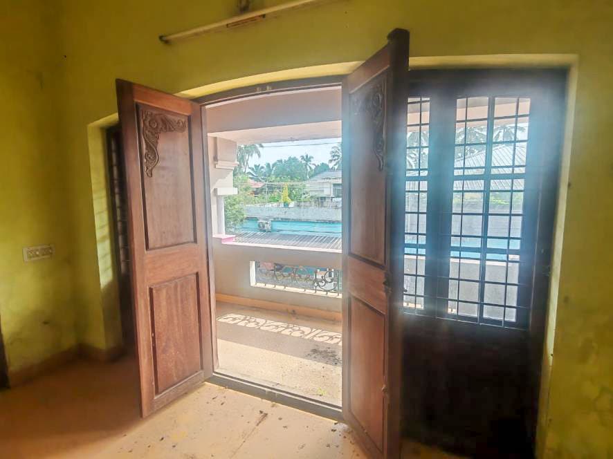 Property Photos 28