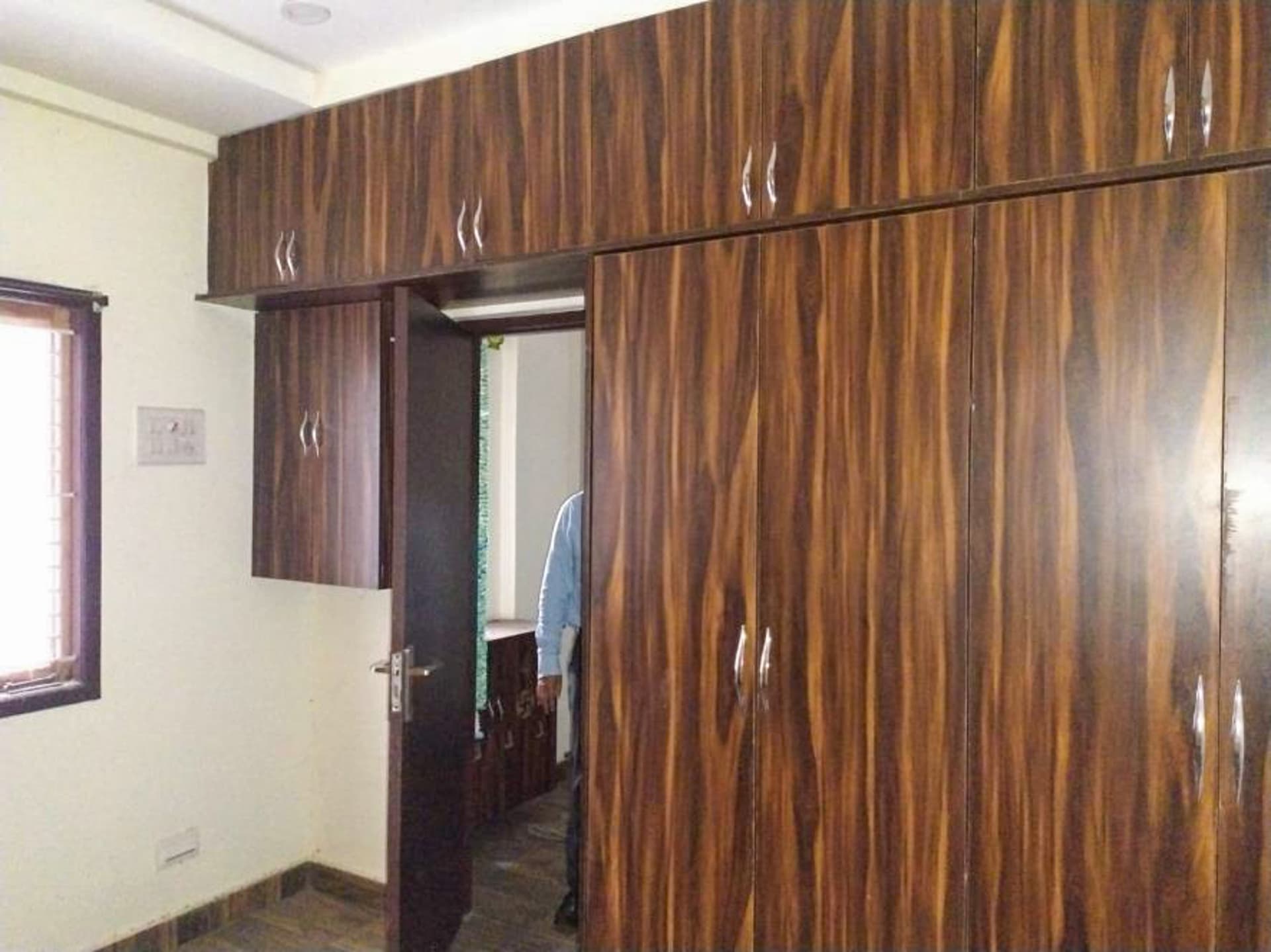 Property Photos 26