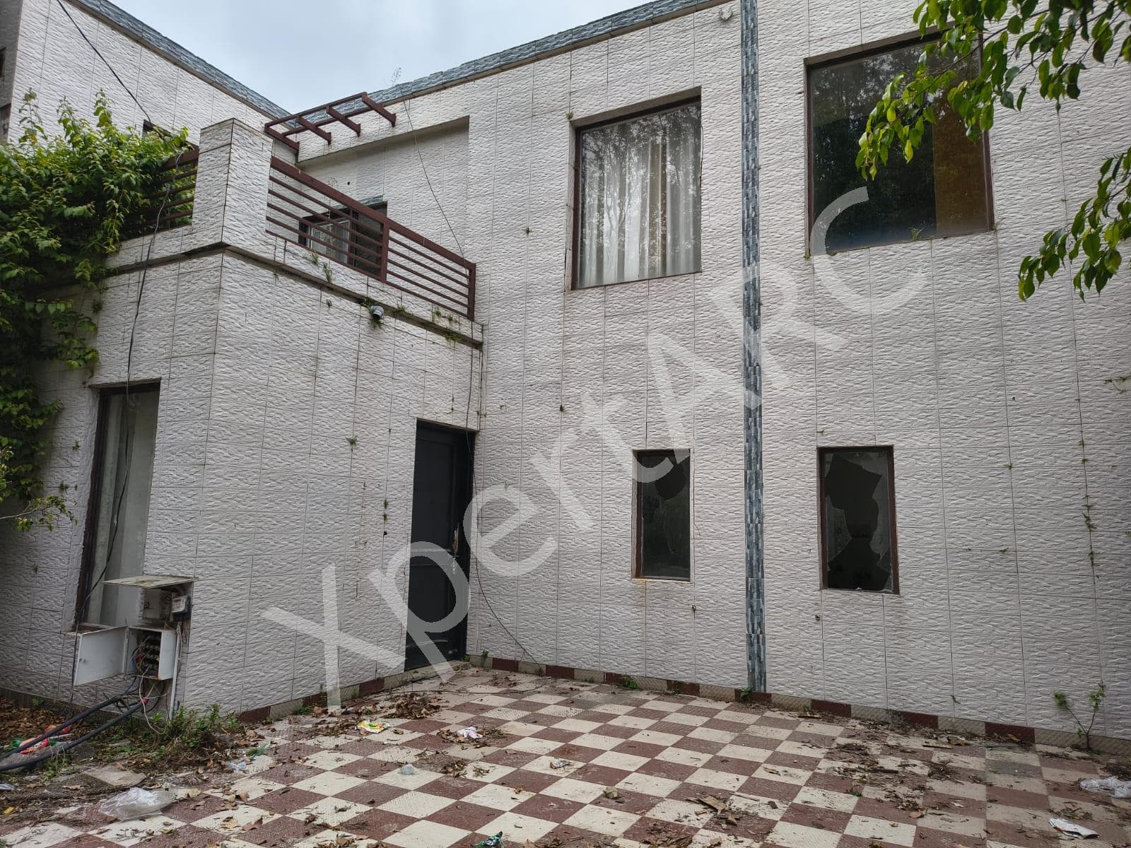 Property Photos 3