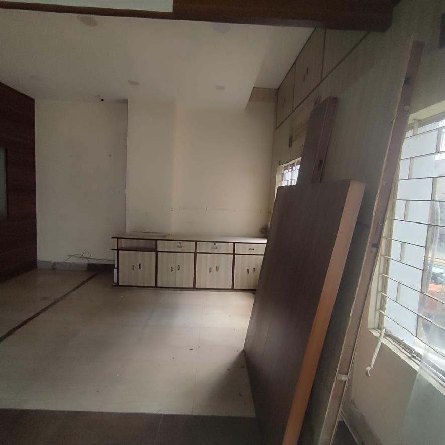 Property Photos 8