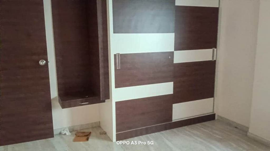 Property Photos 18