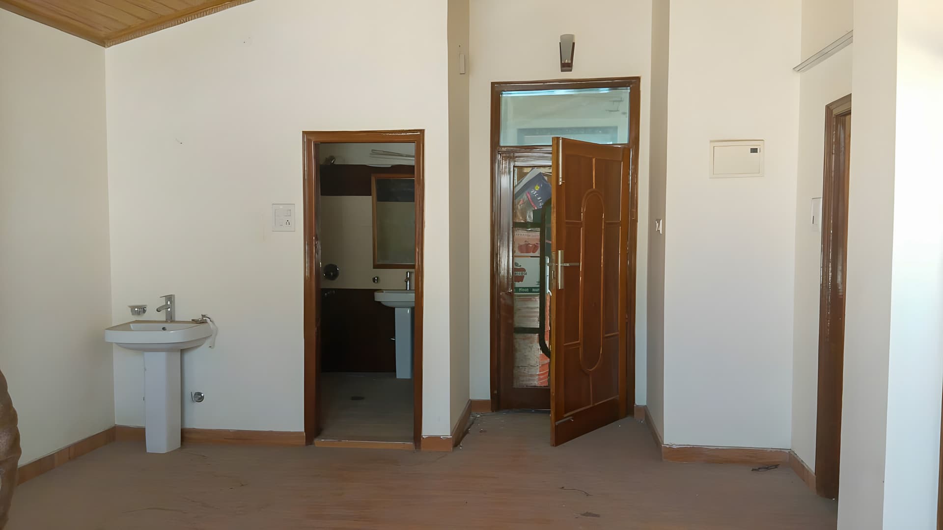 Property Photos 30