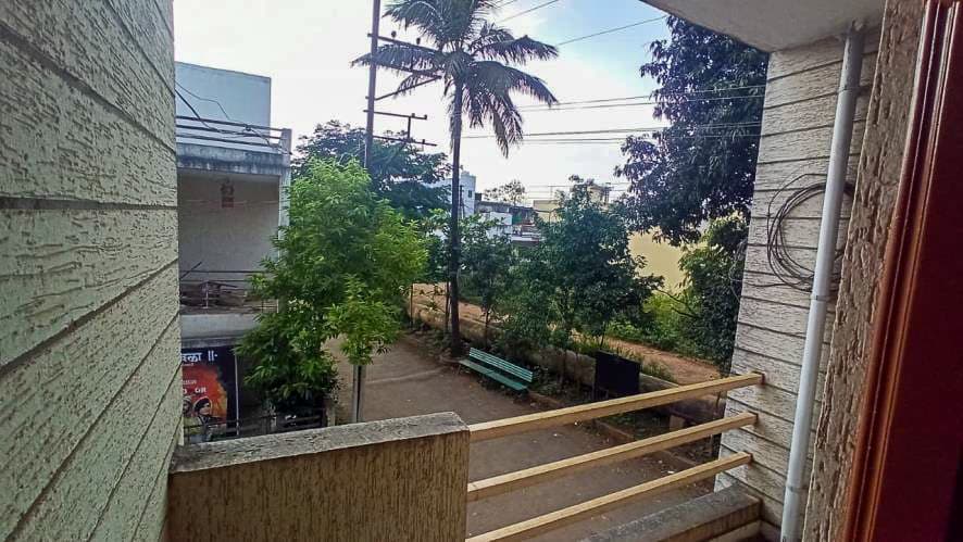 Property Photos 7
