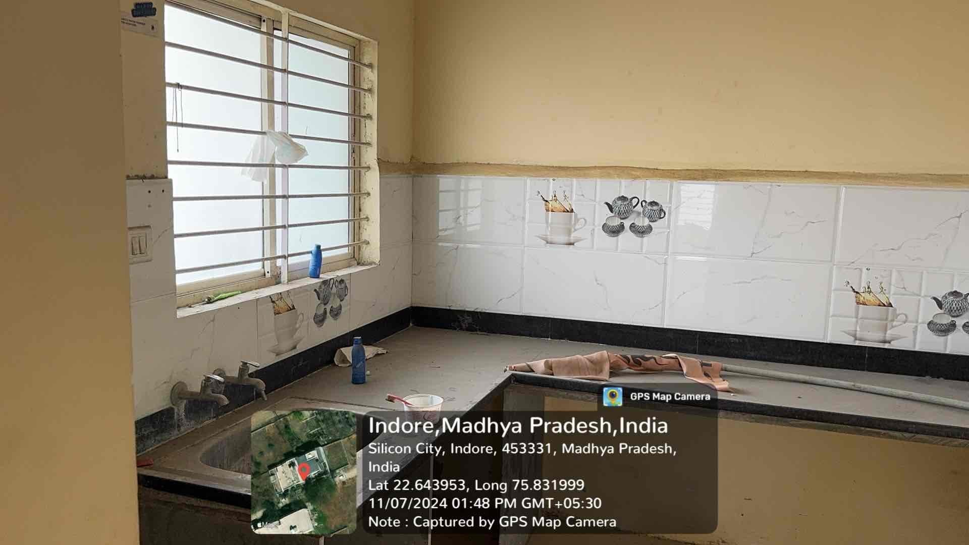 Property Photos 5