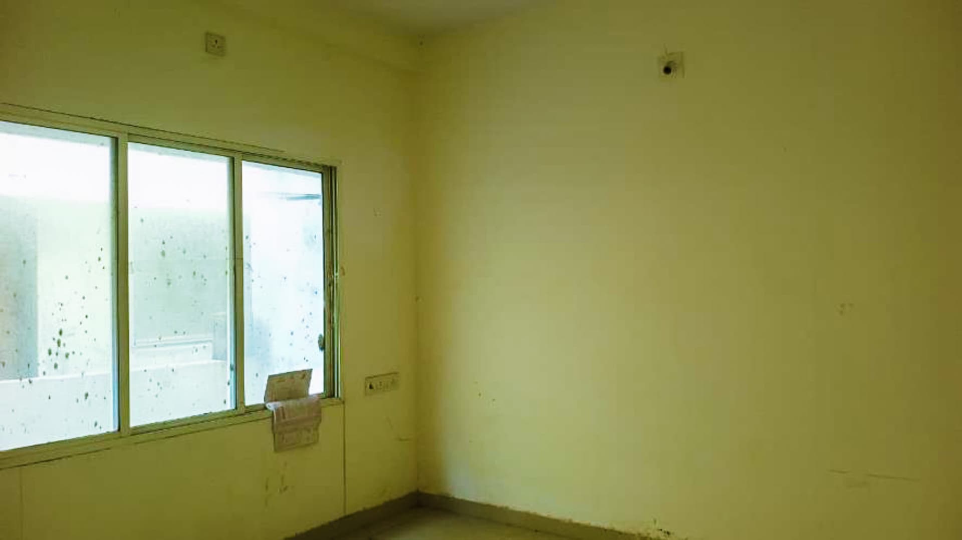 Property Photos 17