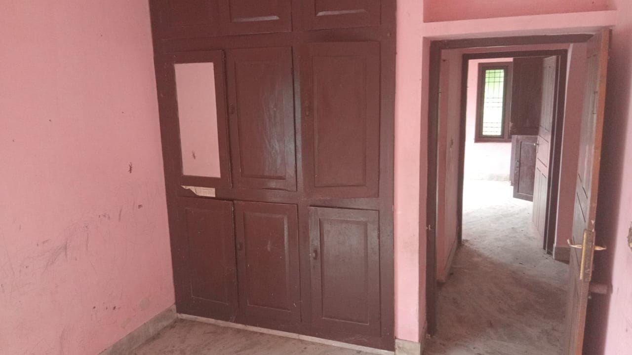 Property Photos 8