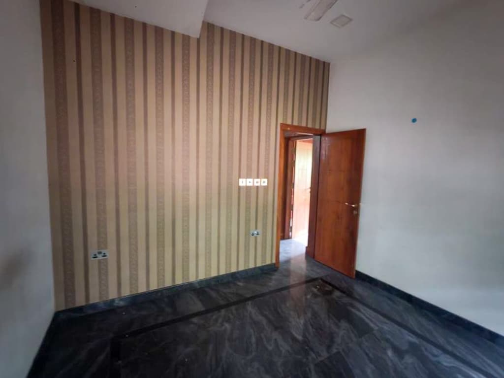 Property Photos 15