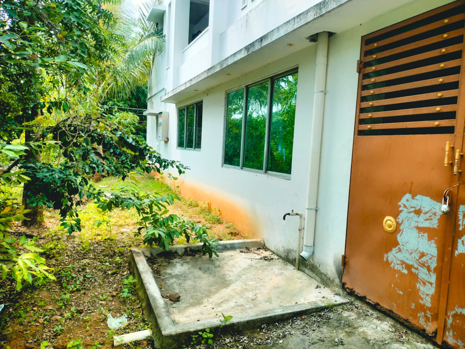 Property Photos 6