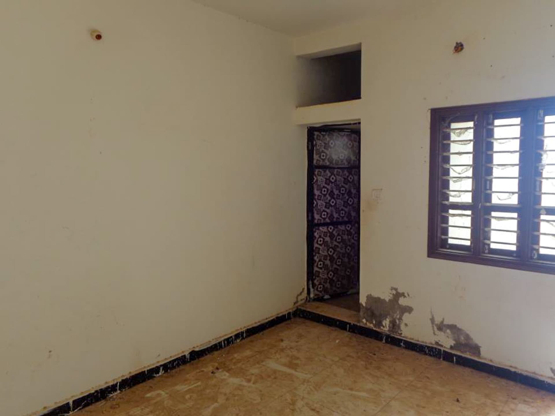 Property Photos 8