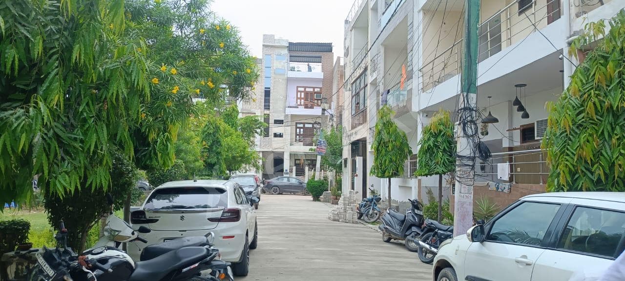 Property Photos 3