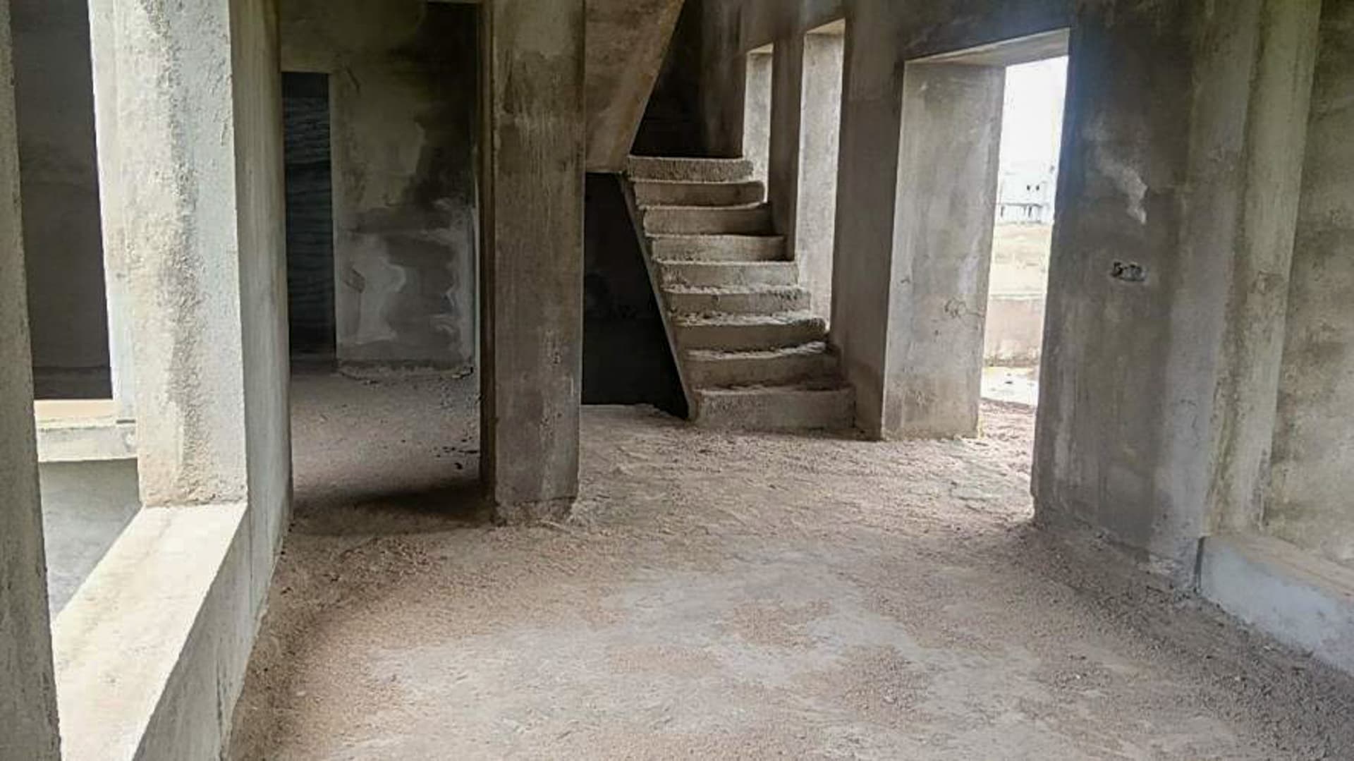 Property Photos 6