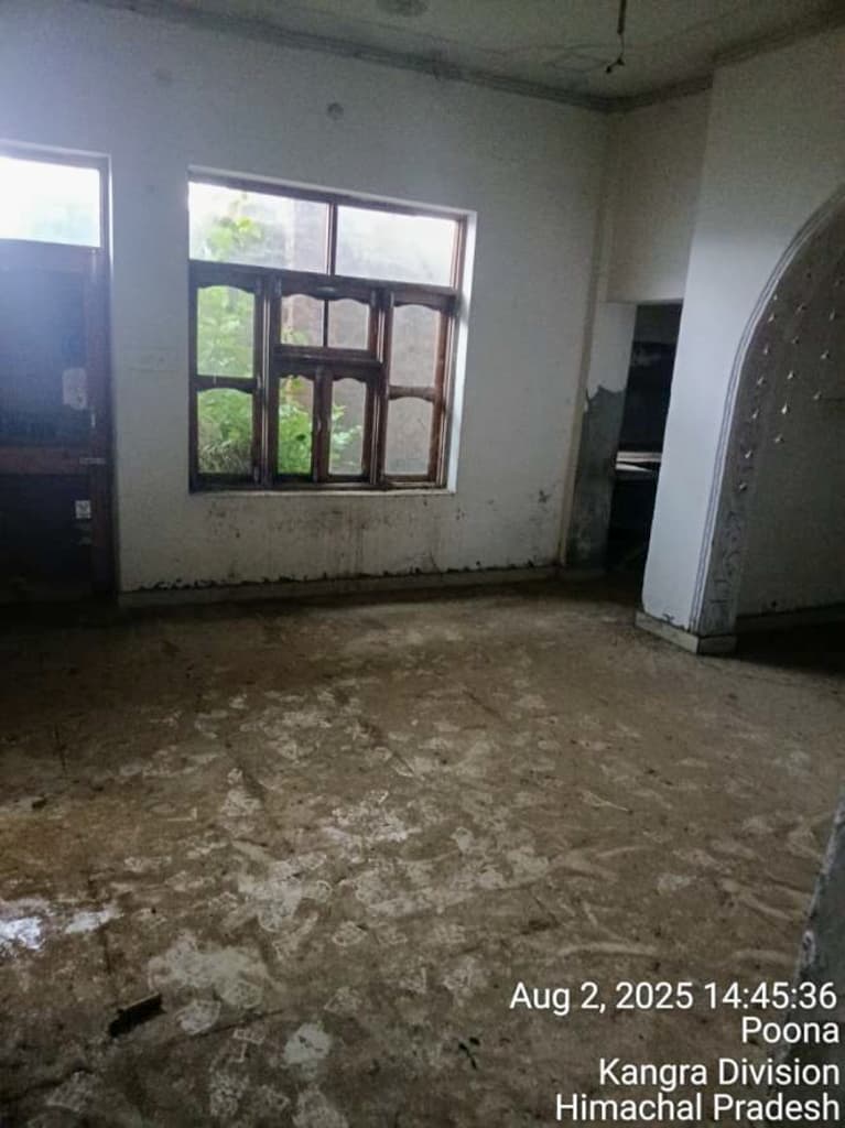 Property Photos 11