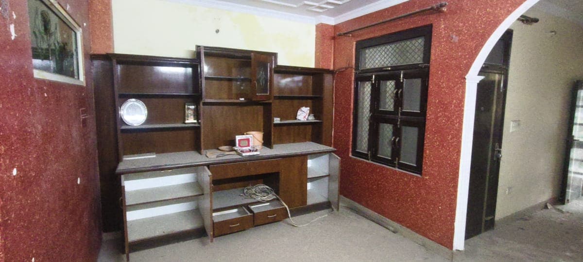 Property Photos 11