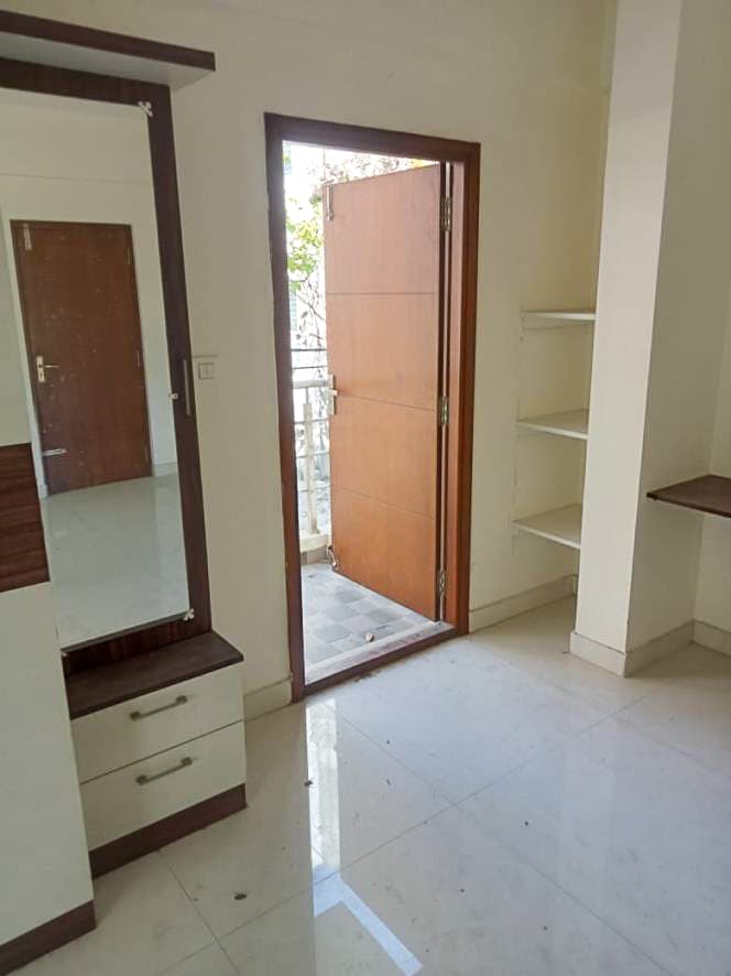 Property Photos 4