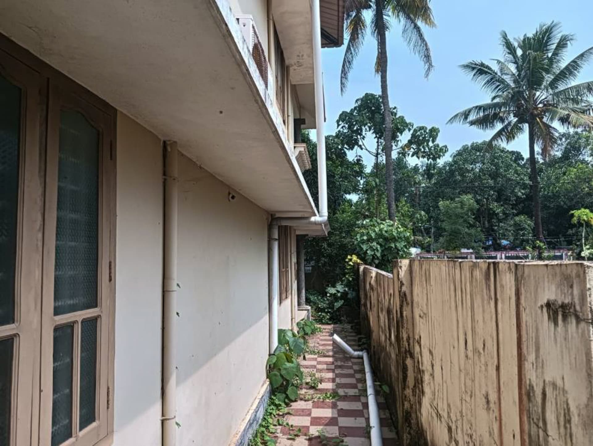 Property Photos 18