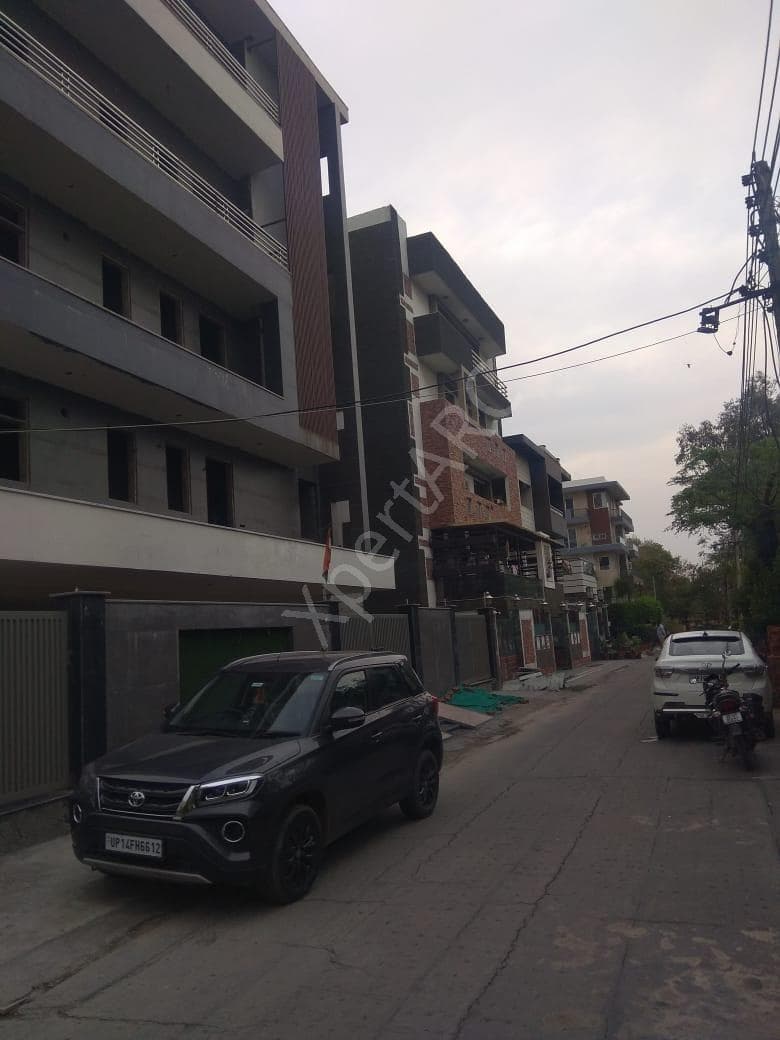 Property Photos 4