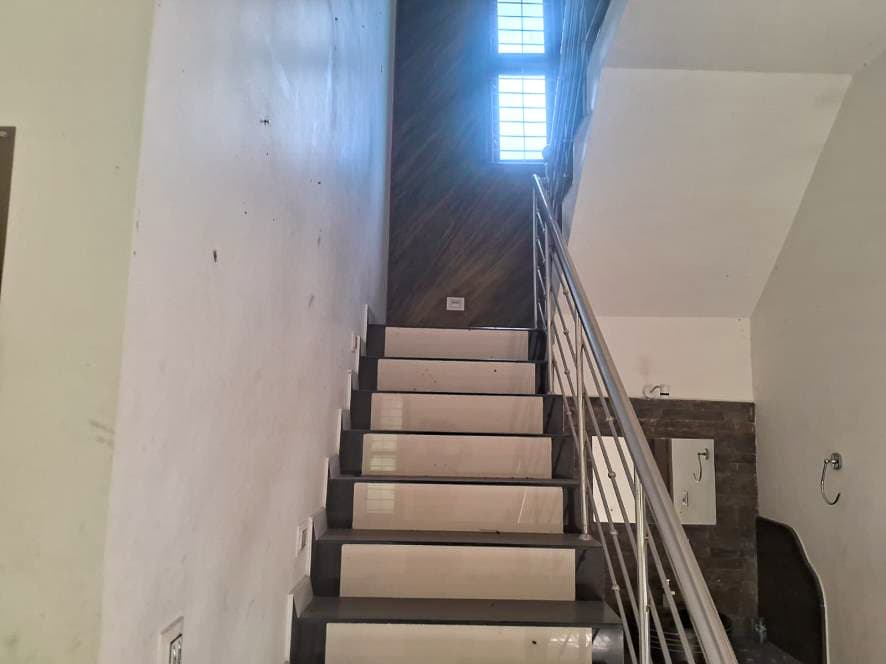 Property Photos 11