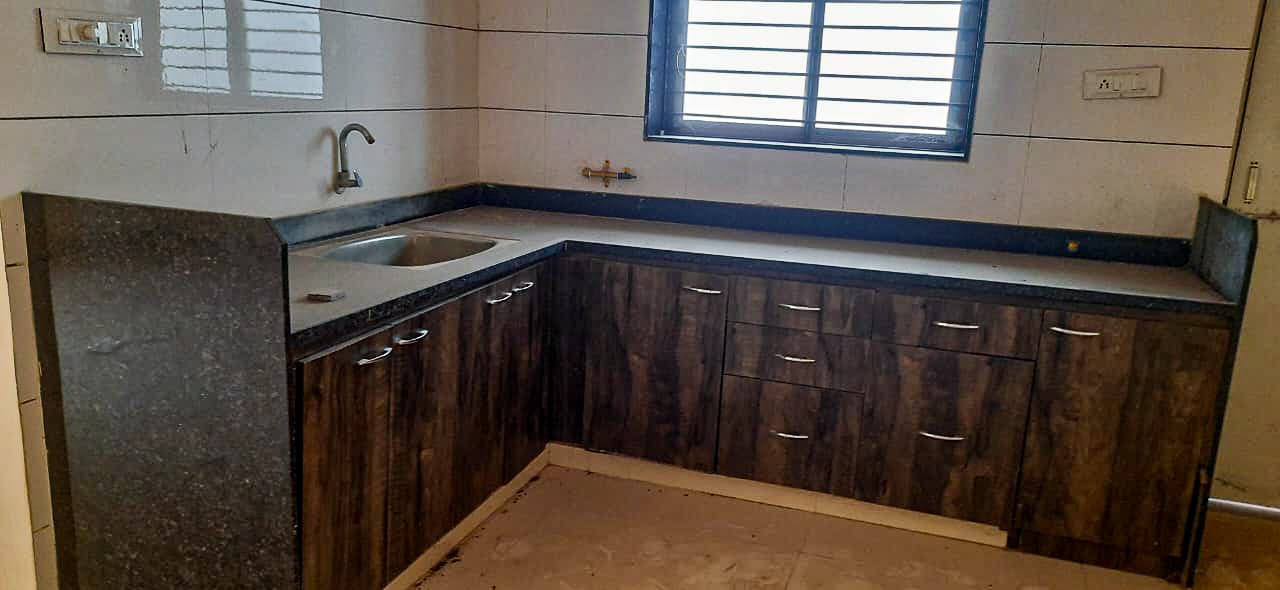 Property Photos 8