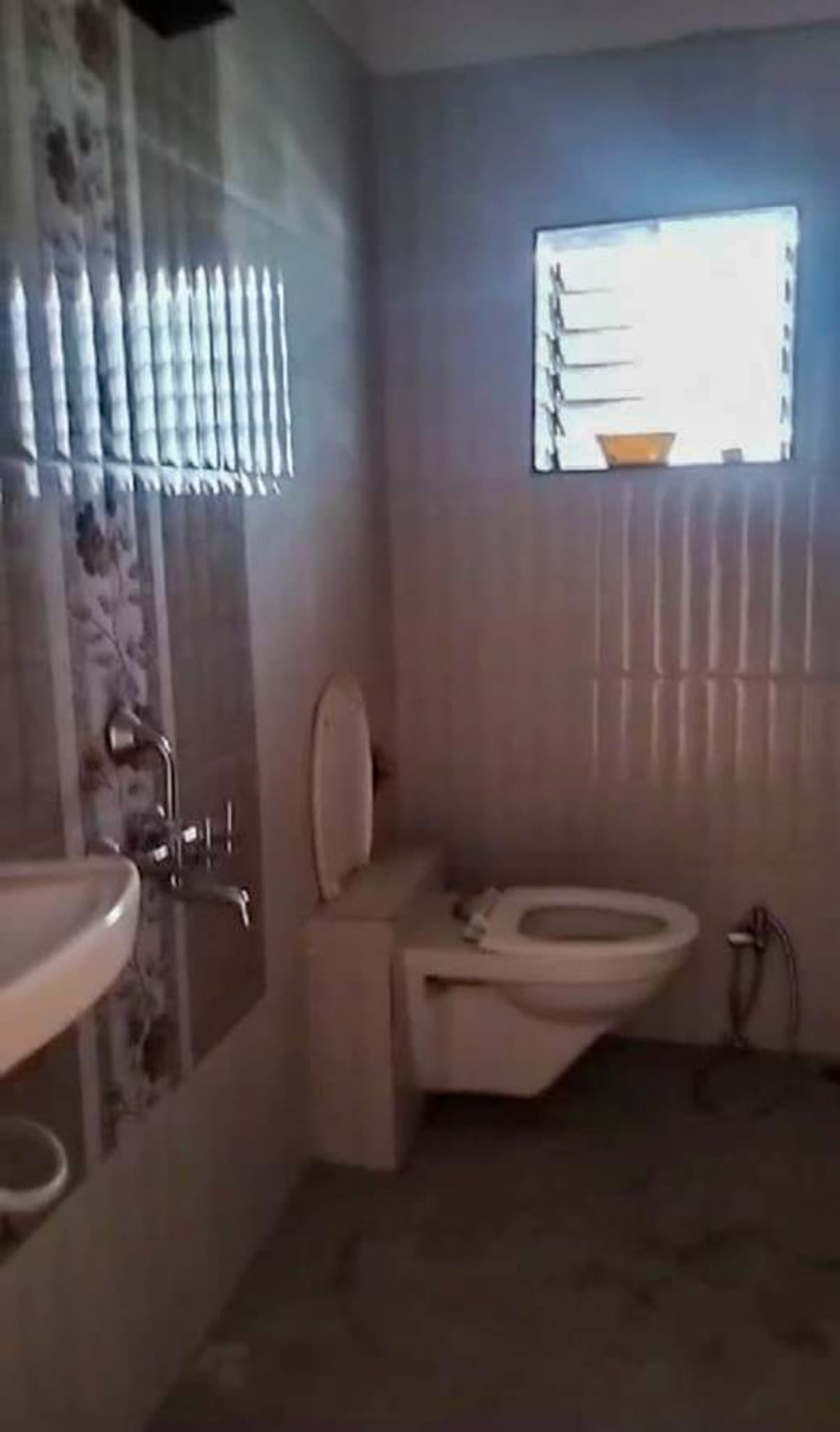 Property Photos 7