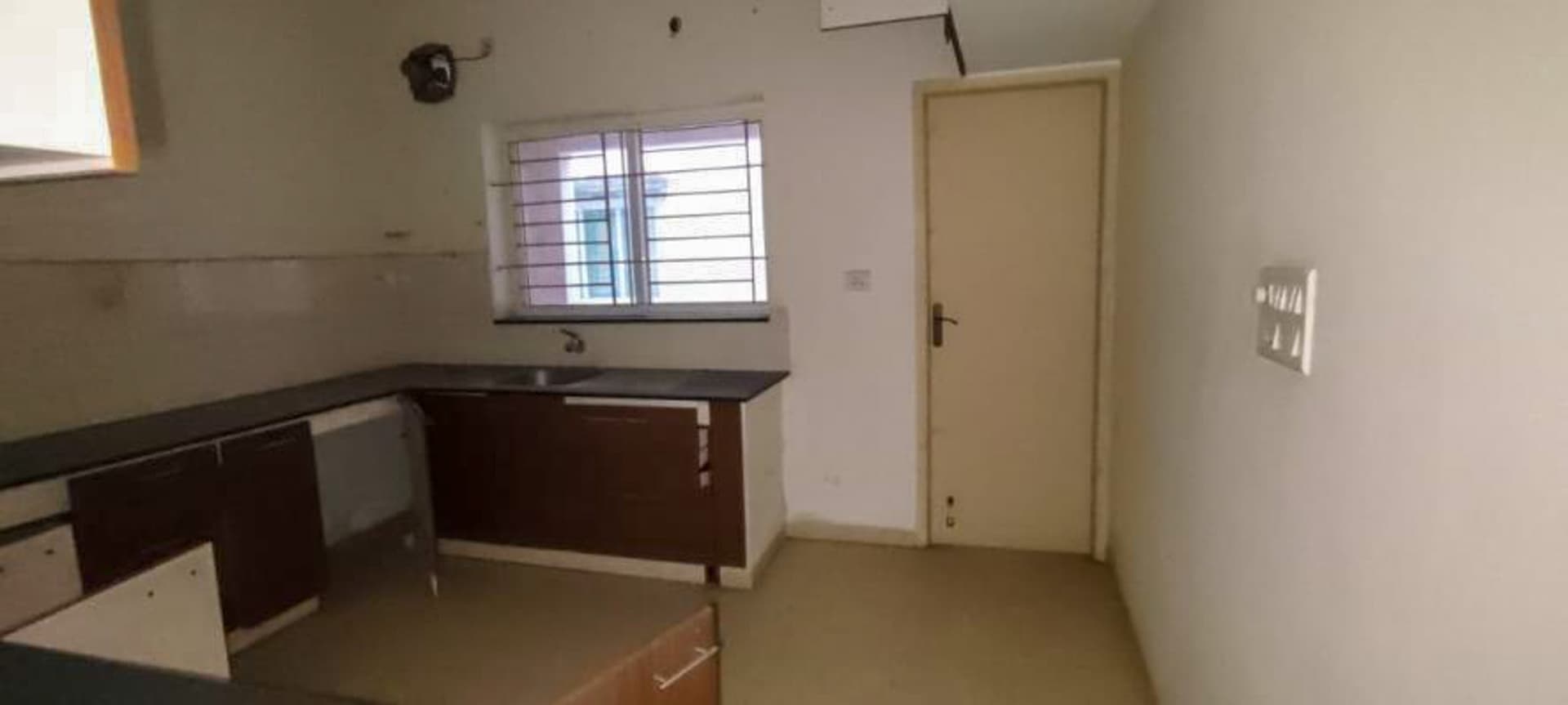 Property Photos 22