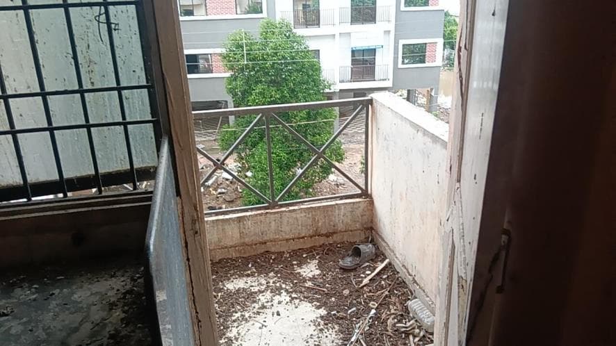 Property Photos 8