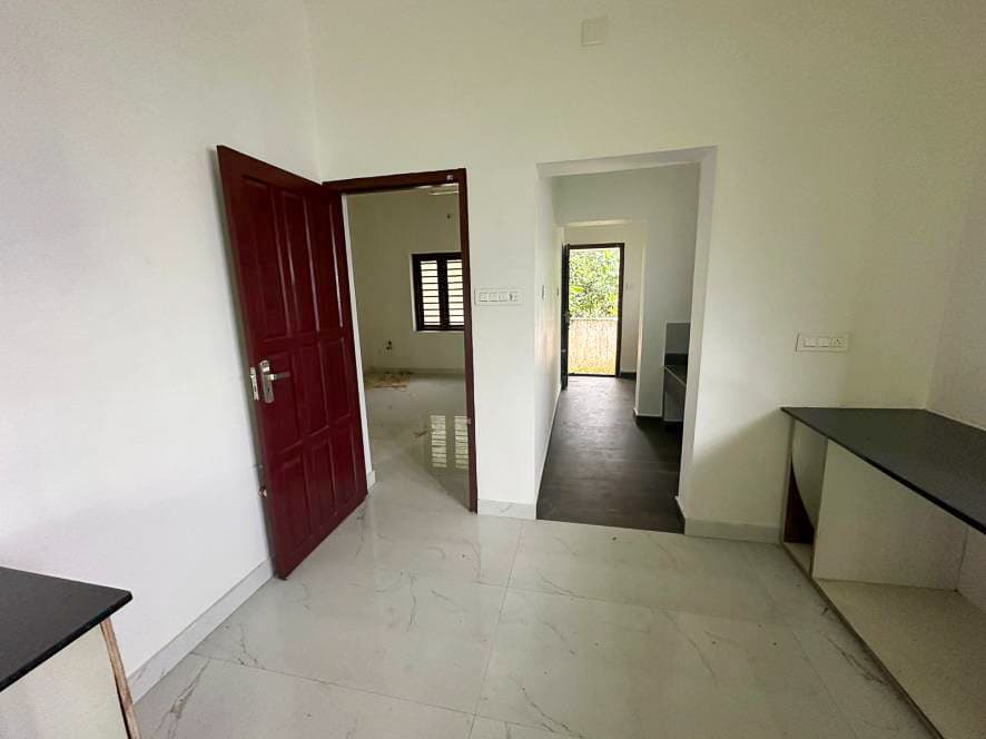 Property Photos 17