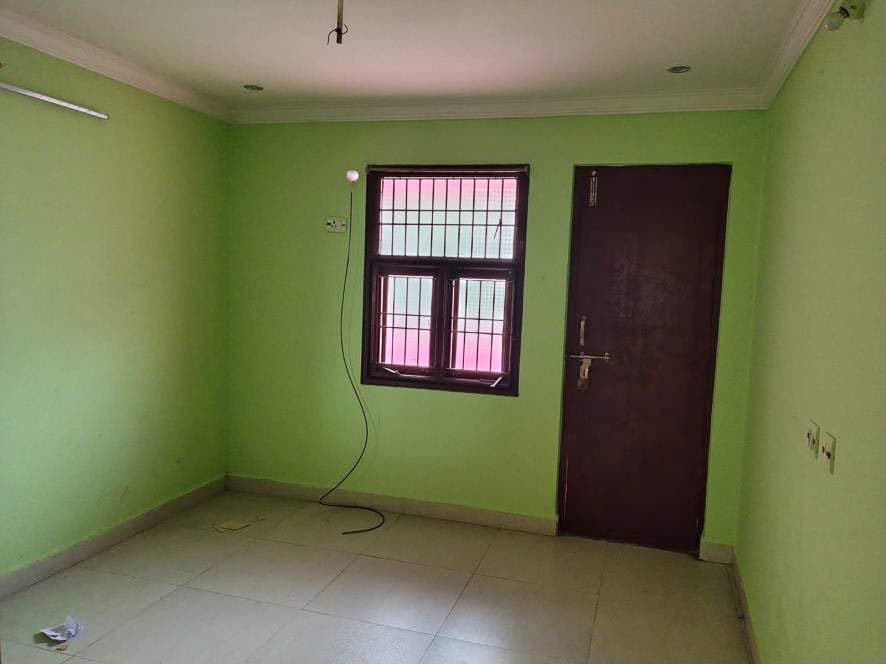 Property Photos 4