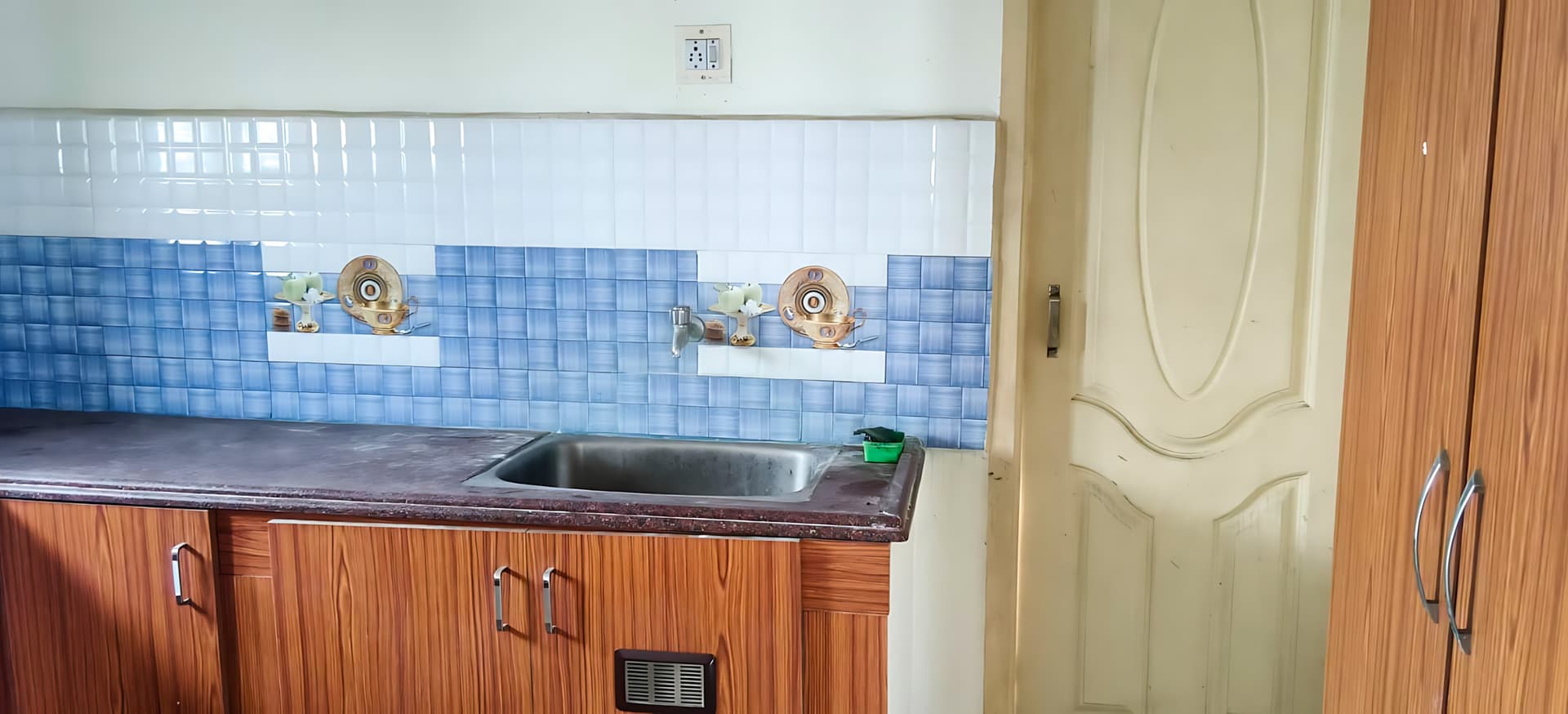 Property Photos 5